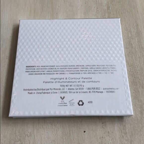 NEW Pur highlight and contour palette - Picture 7 of 7